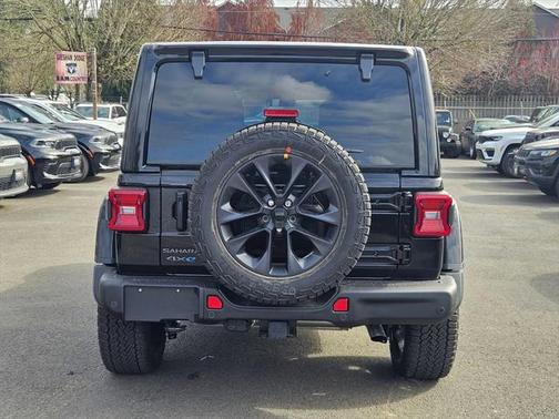 2025 Jeep Wrangler 4xe Sahara