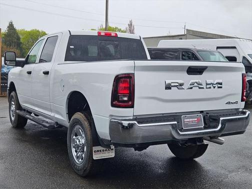2025 RAM 2500 Tradesman Crew Cab 4x4 6'4' Box