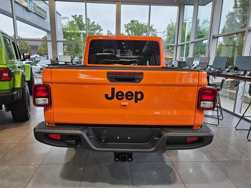 2025 Jeep Gladiator Sport S