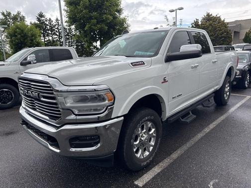 Bright White Clearcoat 2020 RAM 2500 Laramie Crew Cab 4x4 6'4' Box