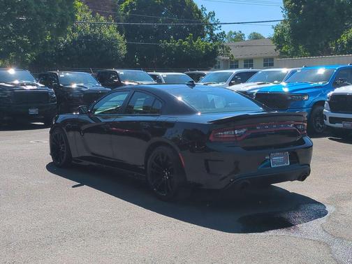 Pitch Black Clearcoat 2021 Dodge Charger R/T Scat Pack