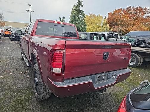 2018 RAM 2500 Laramie Crew Cab 4x4 6'4' Box