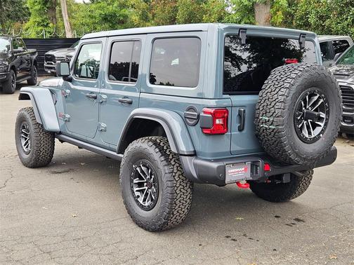 2025 Jeep Wrangler Rubicon