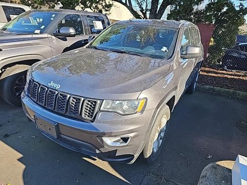 2021 Jeep Grand Cherokee Laredo