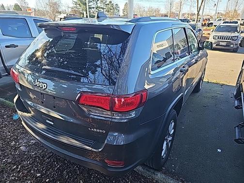 2021 Jeep Grand Cherokee Laredo