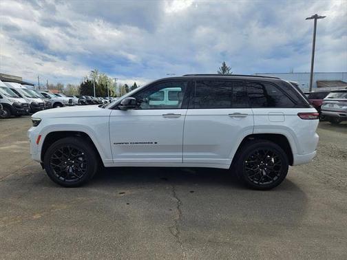 2025 Jeep Grand Cherokee Summit