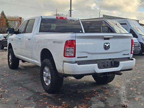 2022 RAM 2500 Big Horn Crew Cab 4x4 6'4' Box