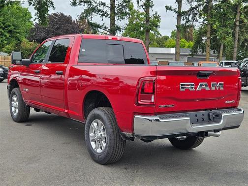2025 RAM 3500 Big Horn Crew Cab 4x4 6'4' Box