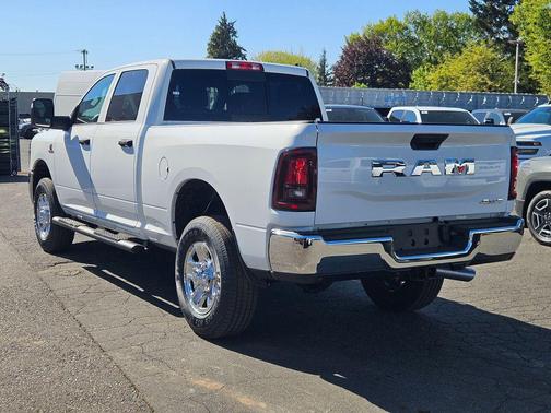 Bright White Clearcoat 2026 RAM 2500 Tradesman Crew Cab 4x4 6'4' Box