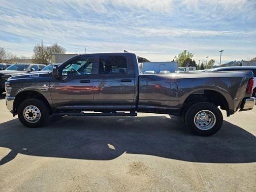 Granite Crystal Metallic Clearcoat 2025 RAM 3500 Tradesman Crew Cab 4x4 8' Box