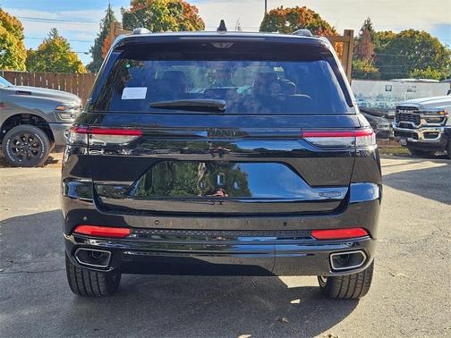 2025 Jeep Grand Cherokee Summit