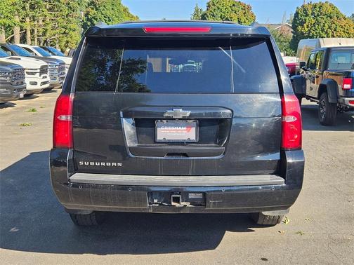 2016 Chevrolet Suburban LT