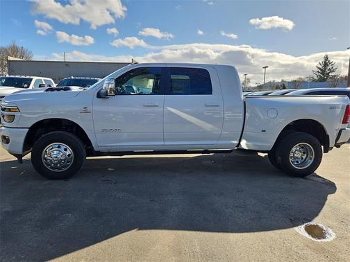 2026 RAM 3500 Laramie Mega Cab 4x4 6'4' Box
