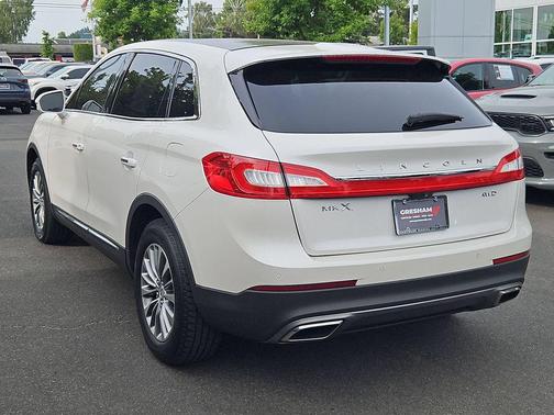 White Platinum Clearcoat Metallic 2016 Lincoln MKX Select