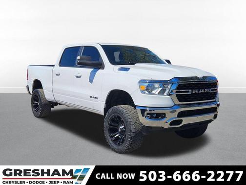 Bright White Clearcoat 2022 RAM 1500 Big Horn/Lone Star