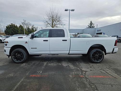 2026 RAM 3500 Big Horn Crew Cab 4x4 8' Box