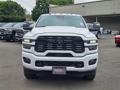 2025 RAM 3500 Big Horn Crew Cab 4x4 8' Box