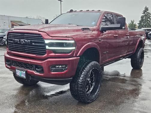 2022 RAM 3500 Laramie Crew Cab 4x4 8' Box