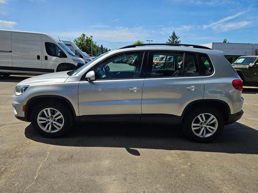 2016 Volkswagen Tiguan S