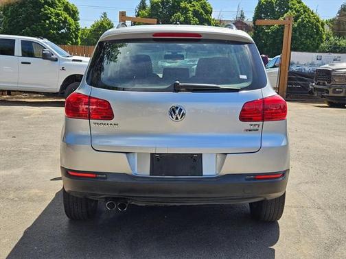2016 Volkswagen Tiguan S