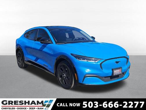 Grabber Blue Metallic 2022 Ford Mustang Mach-E California Route 1