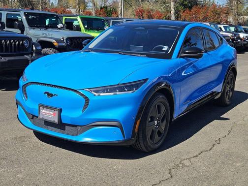 Grabber Blue Metallic 2022 Ford Mustang Mach-E California Route 1