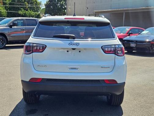2025 Jeep Compass Latitude