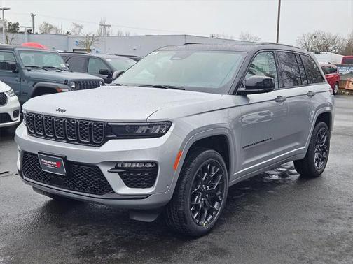 2025 Jeep Grand Cherokee Summit