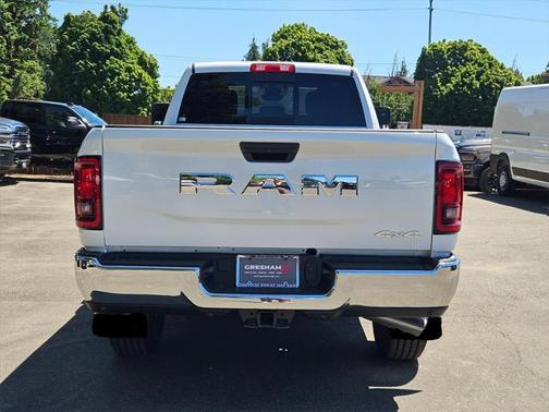 2025 RAM 3500 Tradesman Crew Cab 4x4 8' Box