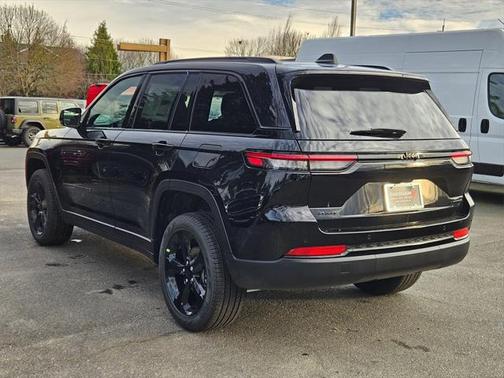 2025 Jeep Grand Cherokee Limited X