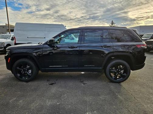 2025 Jeep Grand Cherokee Limited X