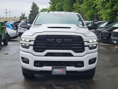 Bright White Clearcoat 2026 RAM 2500 Laramie Crew Cab 4x4 8' Box