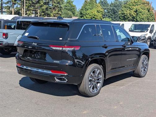 2025 Jeep Grand Cherokee Overland