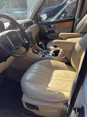 2012 Land Rover LR4 Base