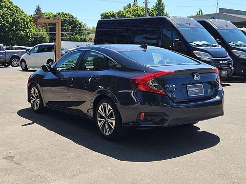 Modern Steel Metallic 2017 Honda Civic EX-T