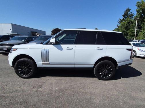 White 2016 Land Rover Range Rover 3.0L Turbocharged Diesel HSE Td6