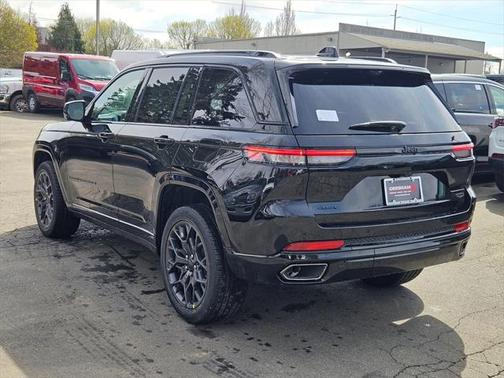 2025 Jeep Grand Cherokee Summit
