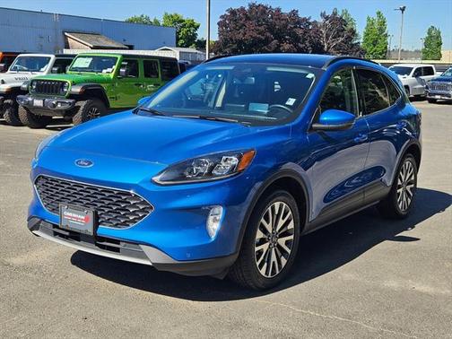 2020 Ford Escape Titanium