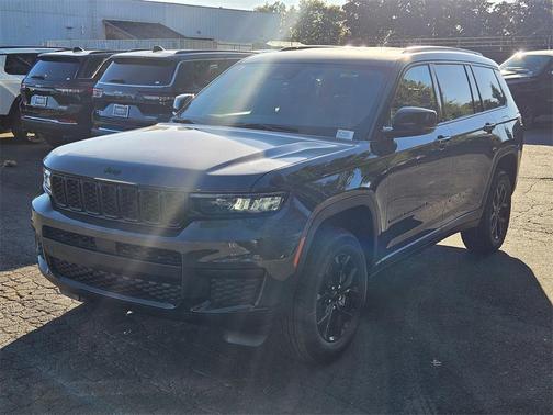 2025 Jeep Grand Cherokee L Altitude