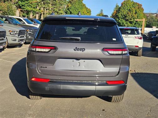2025 Jeep Grand Cherokee L Altitude