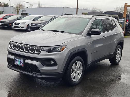 2022 Jeep Compass Latitude