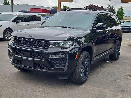 Diamond Black Crystal Pearlcoat 2026 Jeep Grand Cherokee Limited