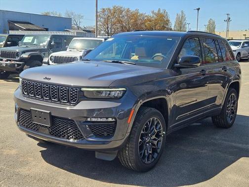 2025 Jeep Grand Cherokee Summit