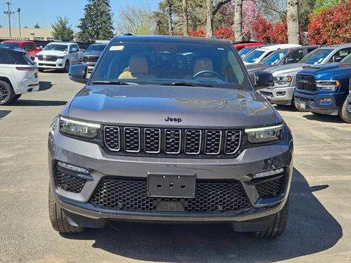 2025 Jeep Grand Cherokee Summit