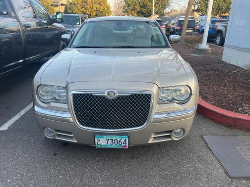 2009 Chrysler 300C Base