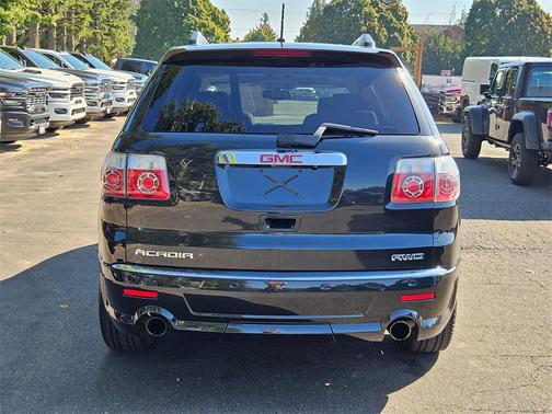 2011 GMC Acadia Denali