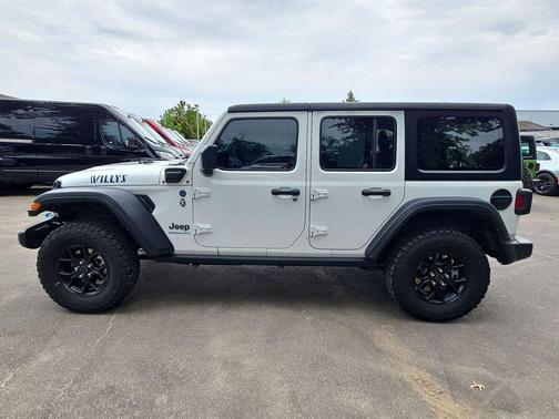Bright White Clearcoat 2024 Jeep Wrangler 4xe Willys