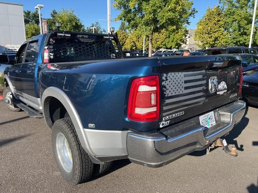 2019 RAM 3500 Laramie Crew Cab 4x4 8' Box