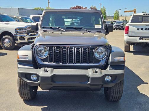 Granite Crystal Metallic Clearcoat 2026 Jeep Wrangler Sport