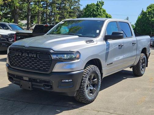 2025 RAM 1500 Warlock Crew Cab 4x4 5'7' Box